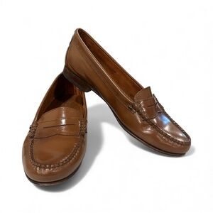 GH Bass Weejuns Viviana II Glossy Brown Leather Penny Loafers Size 9.5 N